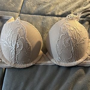 New with tags Auden Push Up Lace Bra